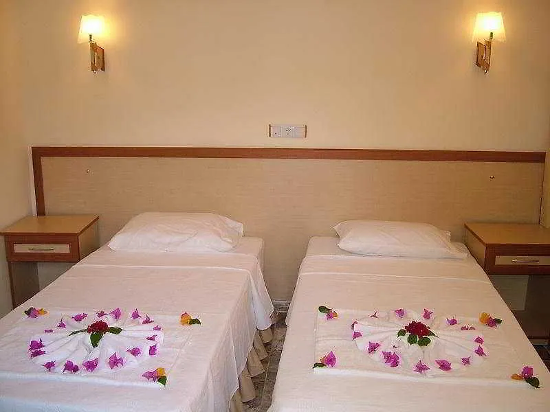 Celik Apartments Icmeler