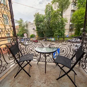 https://central-dayflat-apartments.hotels-of-kiev.com